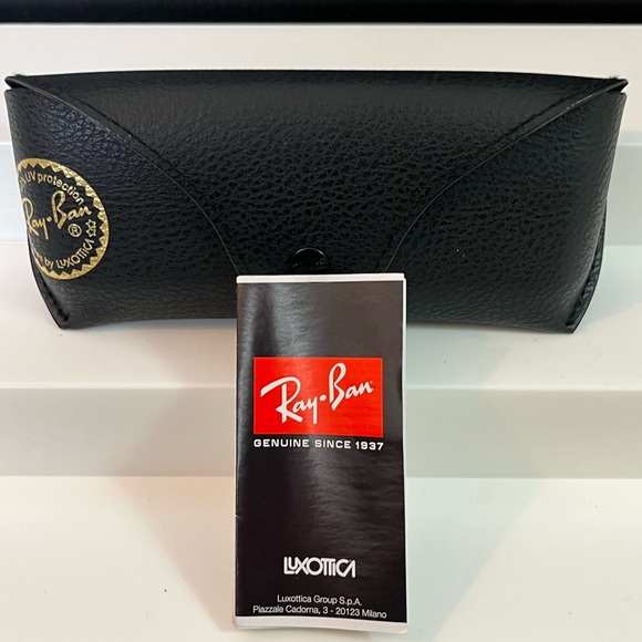 Ray Ban Eye Glass Case and Instruction Care Booklet No Glasses Case & Book Only - Picture 1 of 10